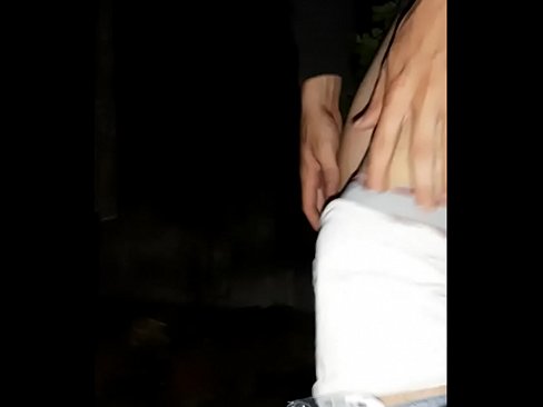 ❤️ 我的鄰居跳上了我的隔離牆 ❤️ 他媽的 在我們 ❌️