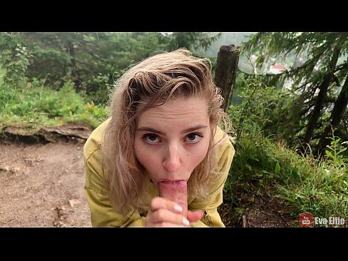 ❤️ 女孩在公共口交後吞下精液 - Eva Elfi ❤️ 他媽的 在我們 ❌️