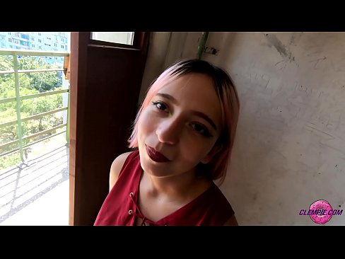 ❤️ 學生性感在內陸吸了一個陌生人 - 射在他臉上 ❤️ 他媽的 在我們 ❌️